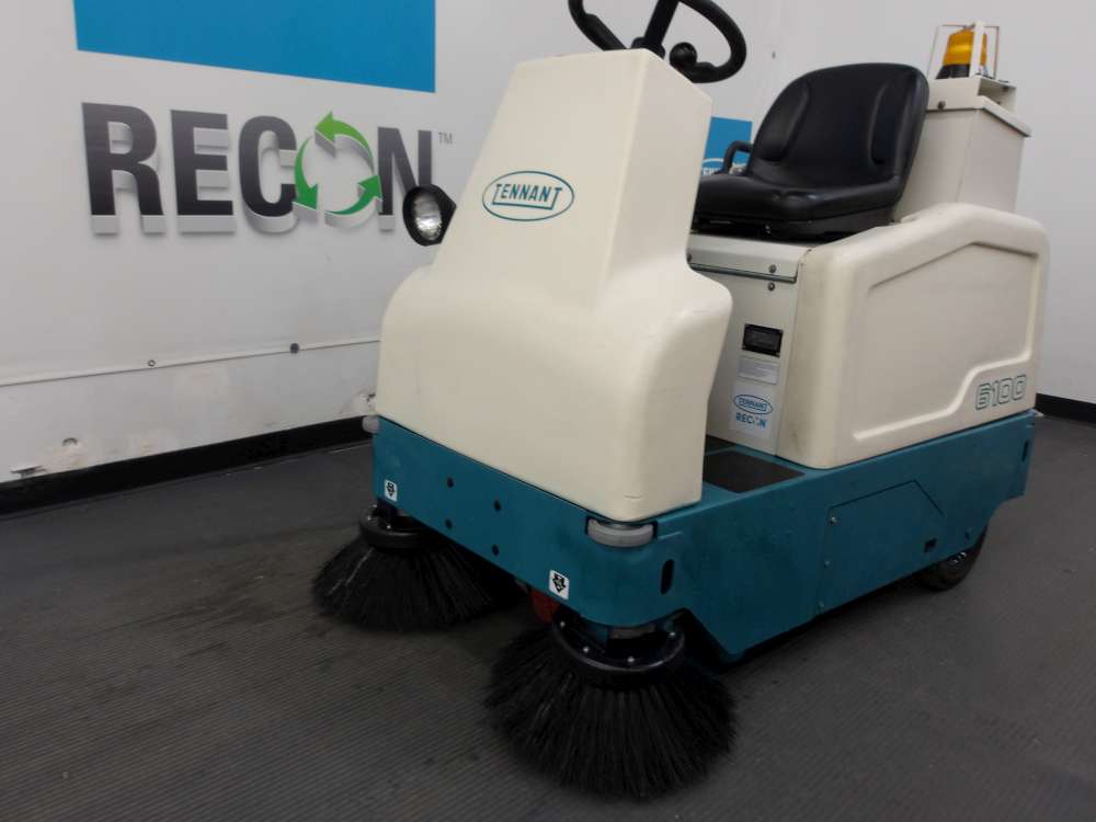 Used 6100-5264 Battery Sweeper