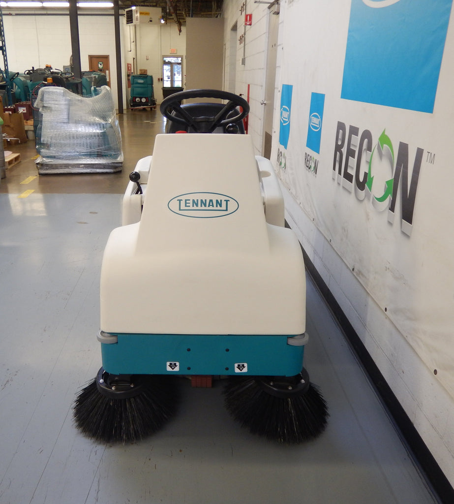 Used 6100-2670 Battery Sweeper