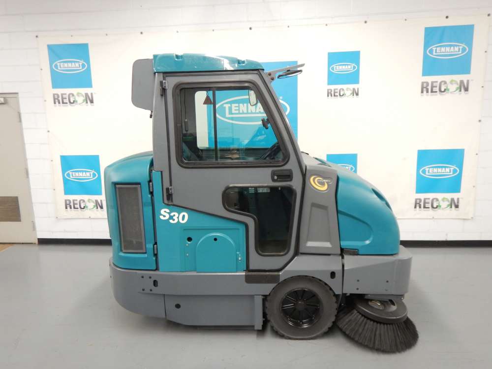 CPO/Used S30-10393 Sweeper