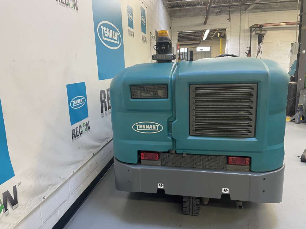 CPO/Used S30-9733 Sweeper