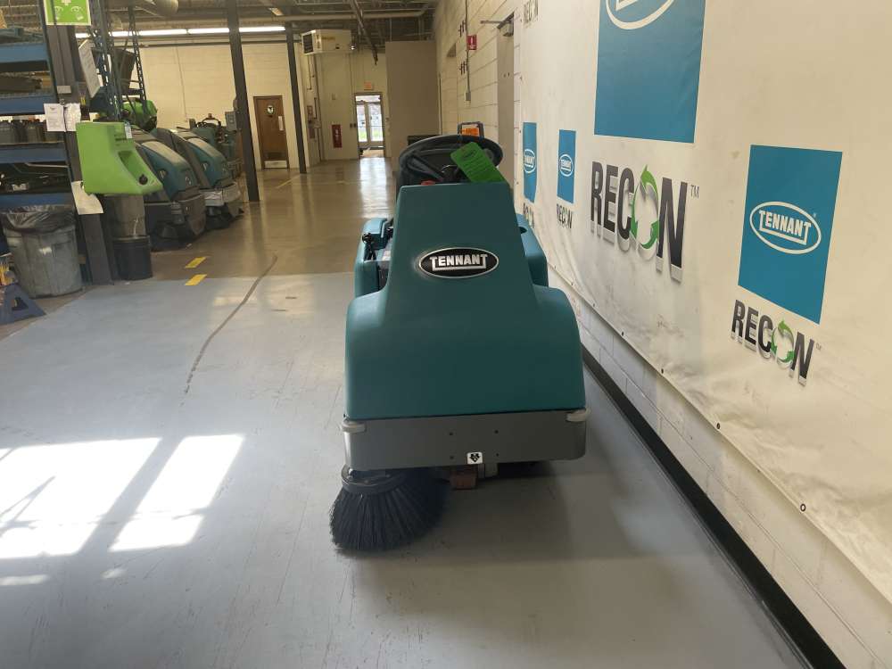 Certified 6100-6495 Battery Sweeper