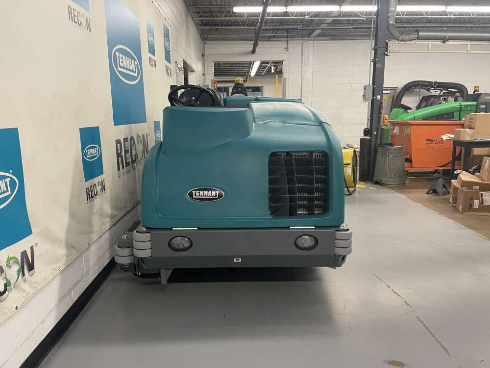 Used M30-4400 Sweeper-Scrubber