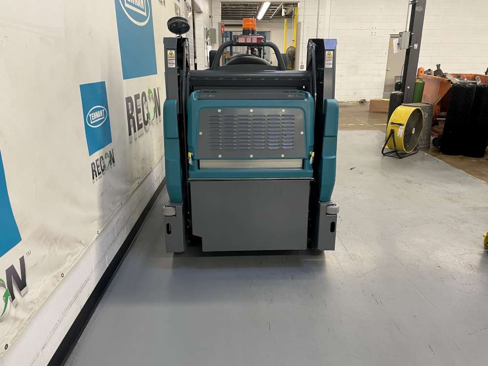 USED S16H-2379 Sweeper