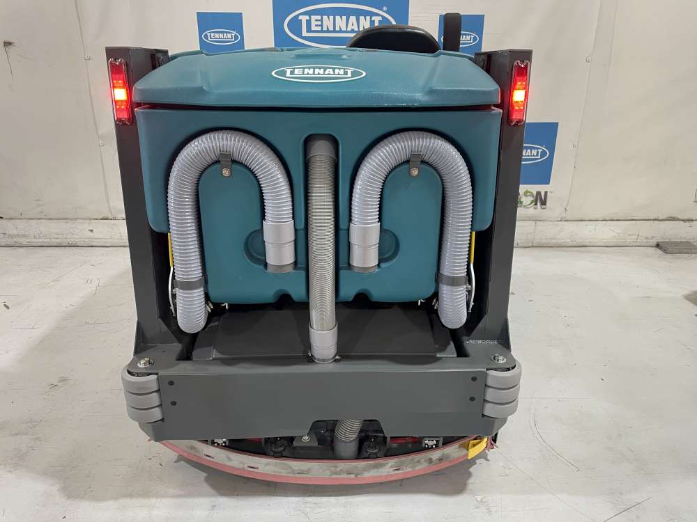 Certified M20-11055 Sweeper-Scrubber