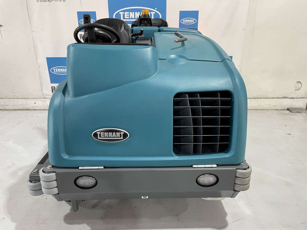 Used M30-9177 Sweeper-Scrubber