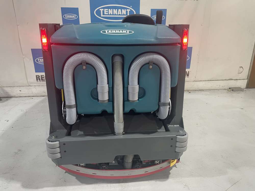 Certified M20-10570 Sweeper-Scrubber