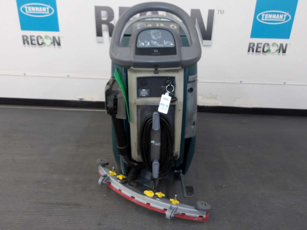 USED Nobles SS300-10902699 Scrubber