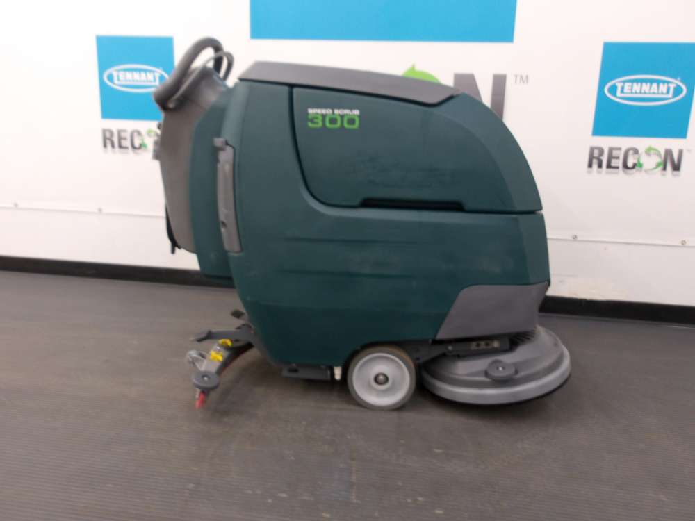 USED Nobles SS300-10922401 Scrubber