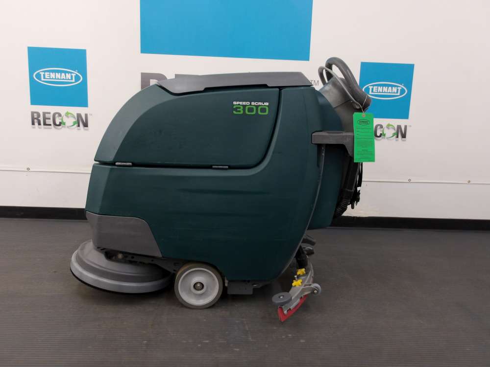 USED Nobles SS300-10922401 Scrubber