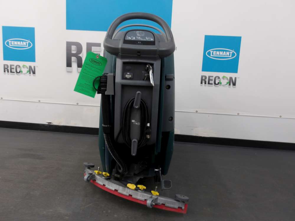USED Nobles SS300-10946352 Scrubber