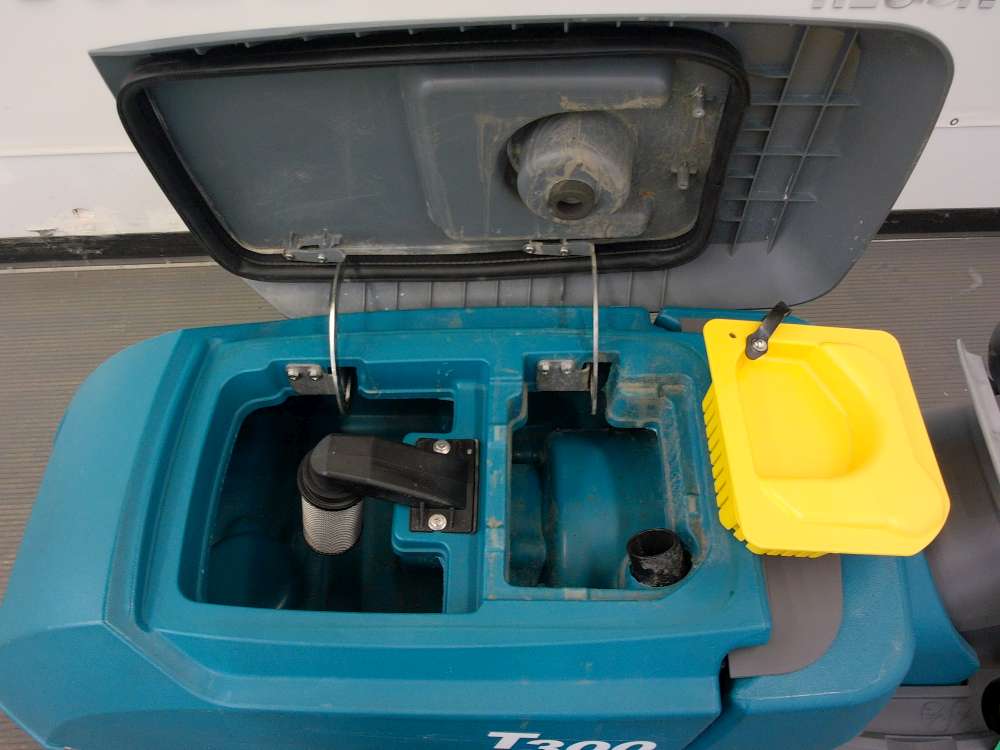 Used T300-11009960 Scrubber