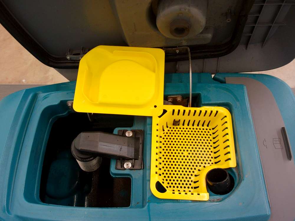 Used T300-11033512 Scrubber