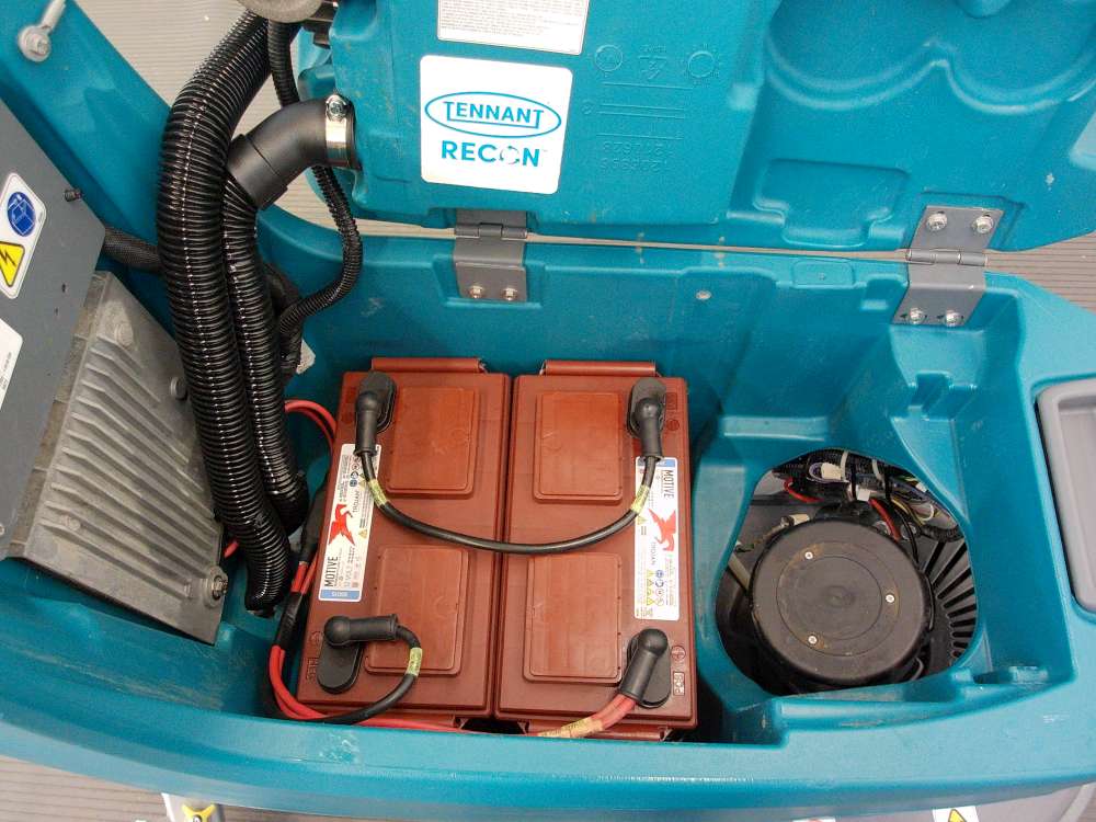 Used T300-11048180 Scrubber