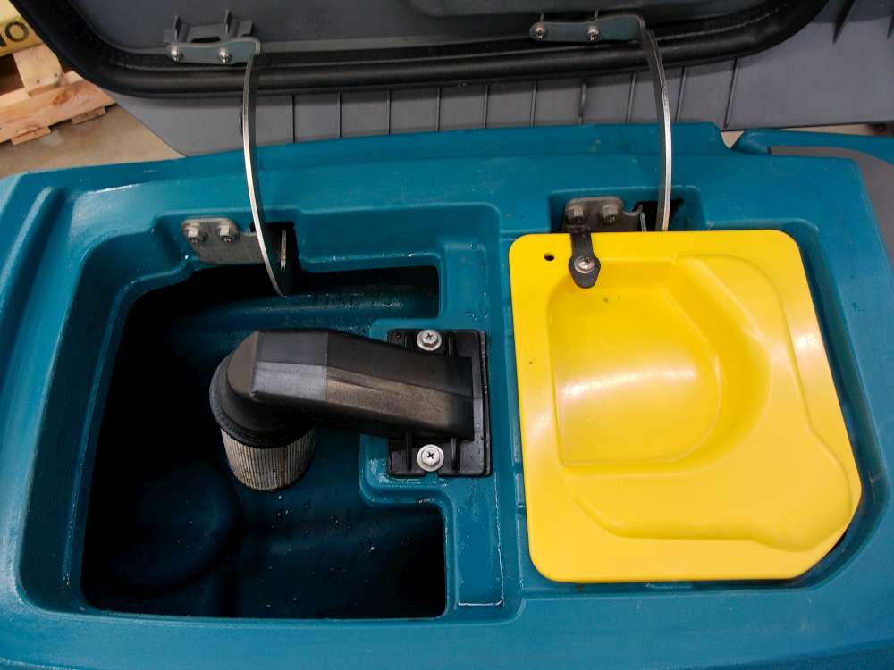 Used T300-11048180 Scrubber