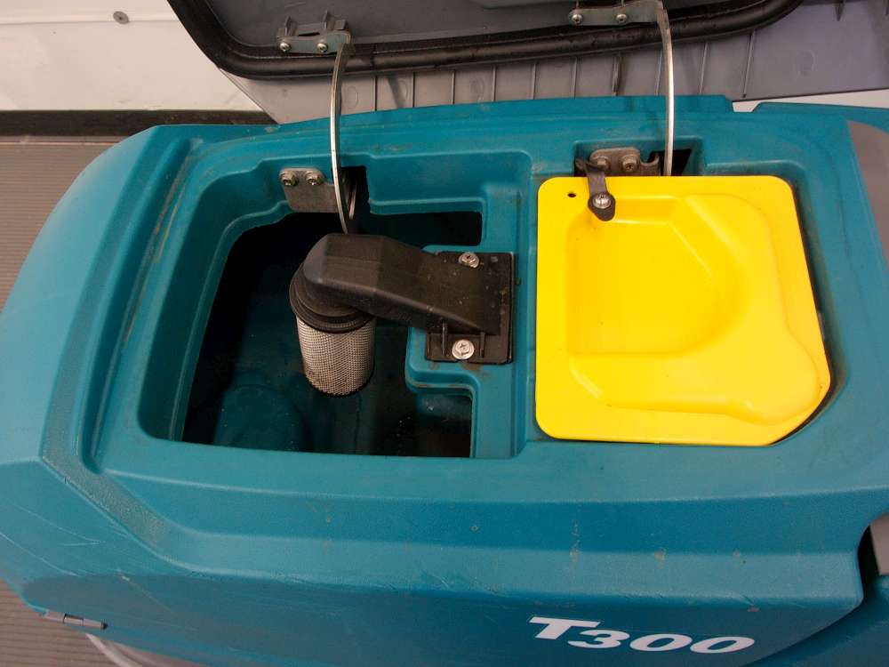 CPO/Used T300-11048181 Scrubber
